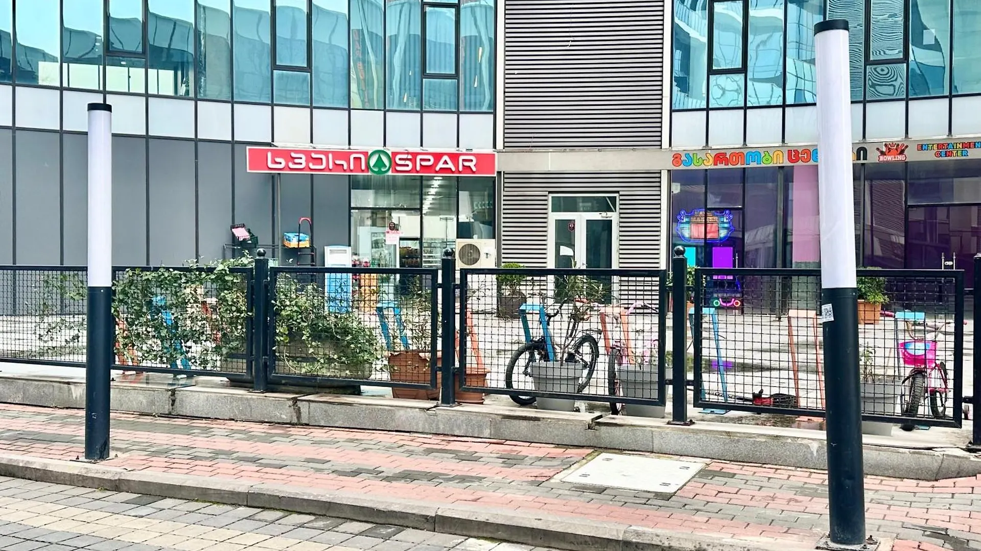 White Apartment On Shartava Avenue Batumi Georgien